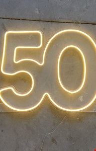 Letreiro Led número 50 (Led Quente, Luz Amarela)