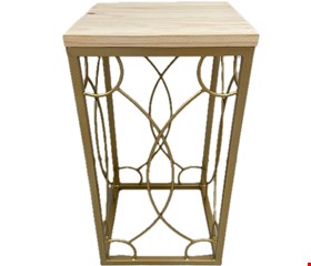 Mesa Cubo Ferro Dourado e Pinus G 45cmL 80cmA