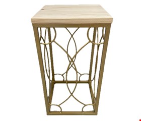 Mesa Cubo Ferro Dourado e Pinus M 35cmL 69cmA
