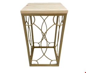 Mesa Cubo Ferro Dourado e Pinus P 30cmL 57cmA