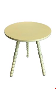 Mesa Banqueta Amarelo Candy Pé Bolinhas Laqueada 51cmA 43cmD