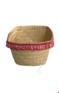 Temático São João - cesta Palha Decorada Babado Quadriculado Vermelho P