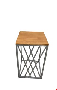 Mesa Cubo Telada Ferro Prata P 35cmC 60cmA
