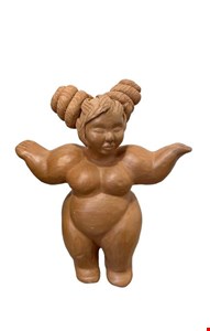 Escultura Gordinha em Barro Marron 35cmA