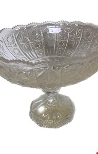 Compoteira em Vidro Trabalhada Sol Redonda 21cmA 27cmD Compoteira em Vidro Trabalhada Sol Redonda 21cmA 27cmD