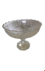 Compoteira em Vidro Trabalhada Sol Redonda 21cmA 27cmD Compoteira em Vidro Trabalhada Sol Redonda 21cmA 27cmD