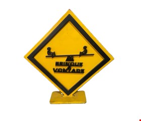 Temático Brinquedos - Placa Amarela Brinque a Vontade M Temático Brinquedos - Placa Amarela Brinque a Vontade M