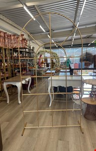 Painel Arco Janela Ferro Dourado Traçado - 220cmA 120cmL