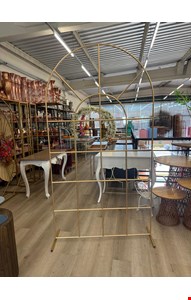 Painel Arco Janela Ferro Dourado Traçado - 220cmA 120cmL