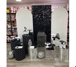 Kit Adulto Luxo - Balada Preto e Prata XV Kit Adulto Luxo - Balada Preto e Prata XV