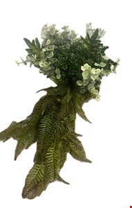 Arranjo Folhagem com Eucalípto e Samambaia caindo GG