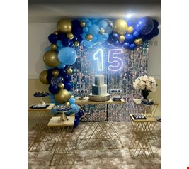 Kit Adulto Luxo - 15 anos Azul e Prata Kit Adulto Luxo - 15 anos Azul e Prata