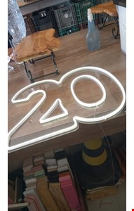 Número em Led - 20 Luz Branca / Branco Frio