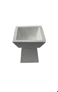 Castiçal Branco Resina 11cmA X 10cmL