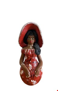 Namoradeira com roupa vermelha e chapeu- 20cmA