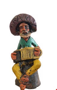 Lampião com calca amarela e sanfona - 23cmA 