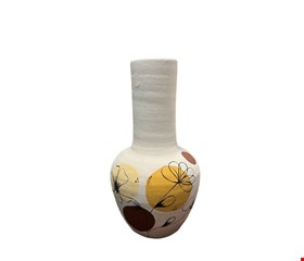 Vaso barro claro com flores detalhes amarelo e marrom - 40cmA 10cmD Vaso barro claro com flores detalhes amarelo e marrom - 40cmA 10cmD