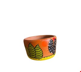 Cachepot em barro com cacto preto e folhas com base verde neon - 13cmA Cachepot em barro com cacto preto e folhas com base verde neon - 13cmA