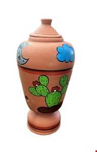 Vaso em barro balaustre com desenho Cacto e lua- 43cmA 11cmD Vaso em barro balaustre com desenho Cacto e lua- 43cmA 11cmD