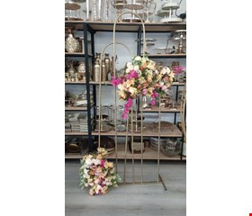 Painel Trio Oval Dourado Ferro Desmontável com Flores
