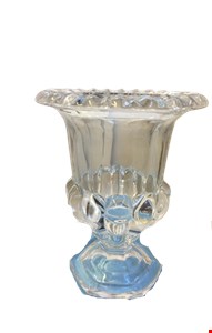 Cachepot Pés Liso Vidro Borda Curvada 15cmA 11cmD Cachepot Pés Liso Vidro Borda Curvada 15cmA 11cmD