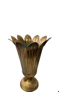 Vaso Envelhecido Flor Dourado 46cmA 34cmL Vaso Envelhecido Flor Dourado 46cmA 34cmL