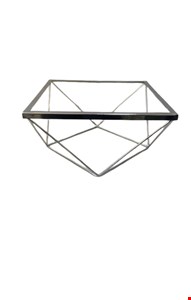 Bandeja Retangular Diamante Prata Vidro GG 25cmD 13cmA Bandeja Retangular Diamante Prata Vidro GG 25cmD 13cmA