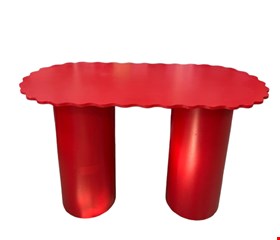 Mesa Babado Vermelha 1.30cmL 82cmA 60cmP Mesa Babado Vermelha 1.30cmL 82cmA 60cmP