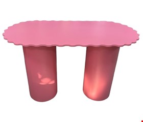 Mesa Babado Rosa Bebê 1.30cmL 82cmA 60cmP Mesa Babado Rosa Bebê 1.30cmL 82cmA 60cmP