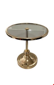 Suporte de doces alto dourado com vidro M (Novo) 27cmA x 25cmD Suporte de doces alto dourado com vidro M (Novo) 27cmA x 25cmD