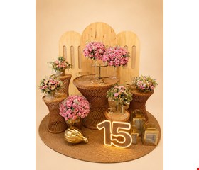 Decoração - 15 anos Rosa & Madeira 